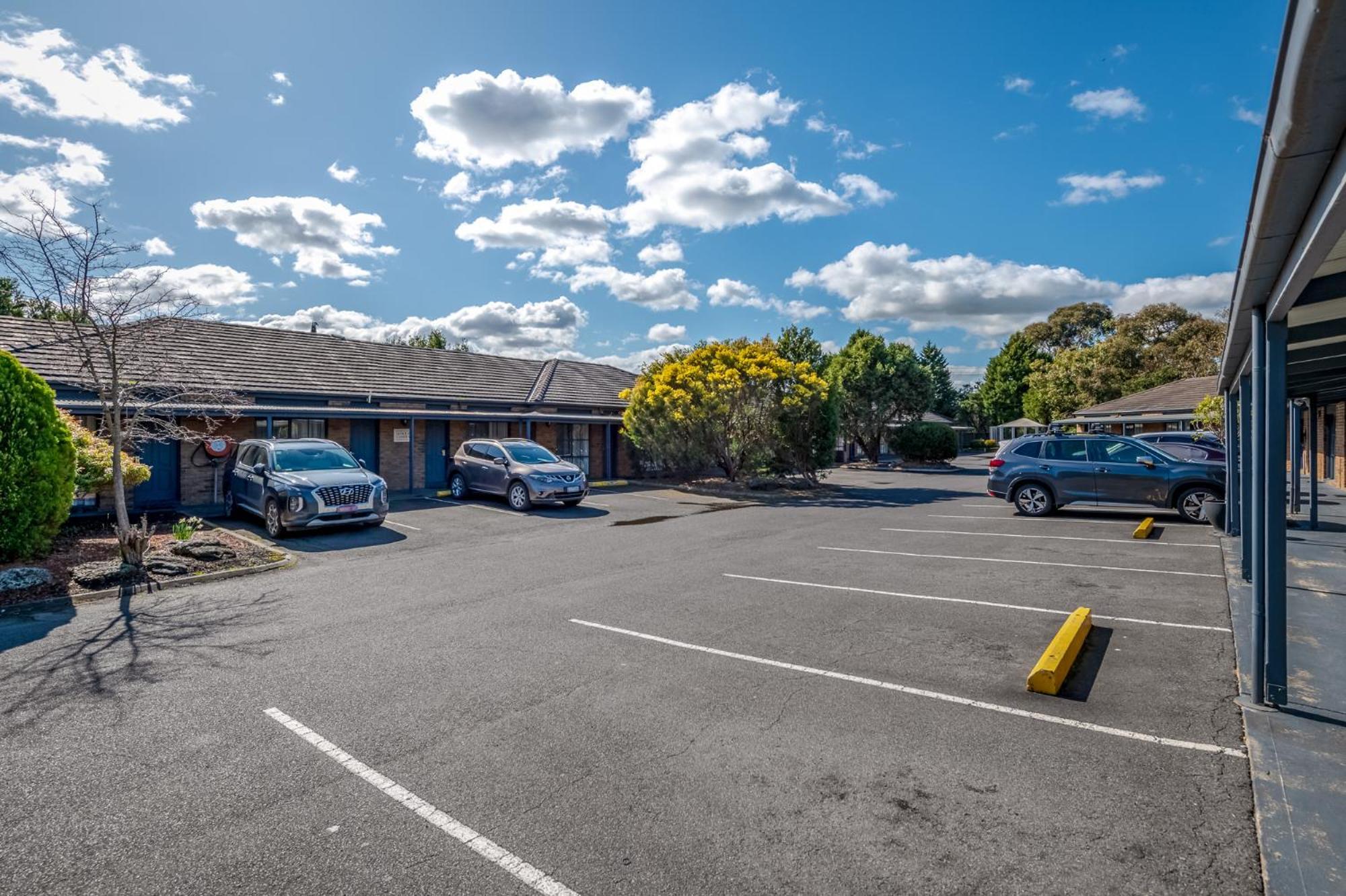 Rowville International Hotel Exteriör bild