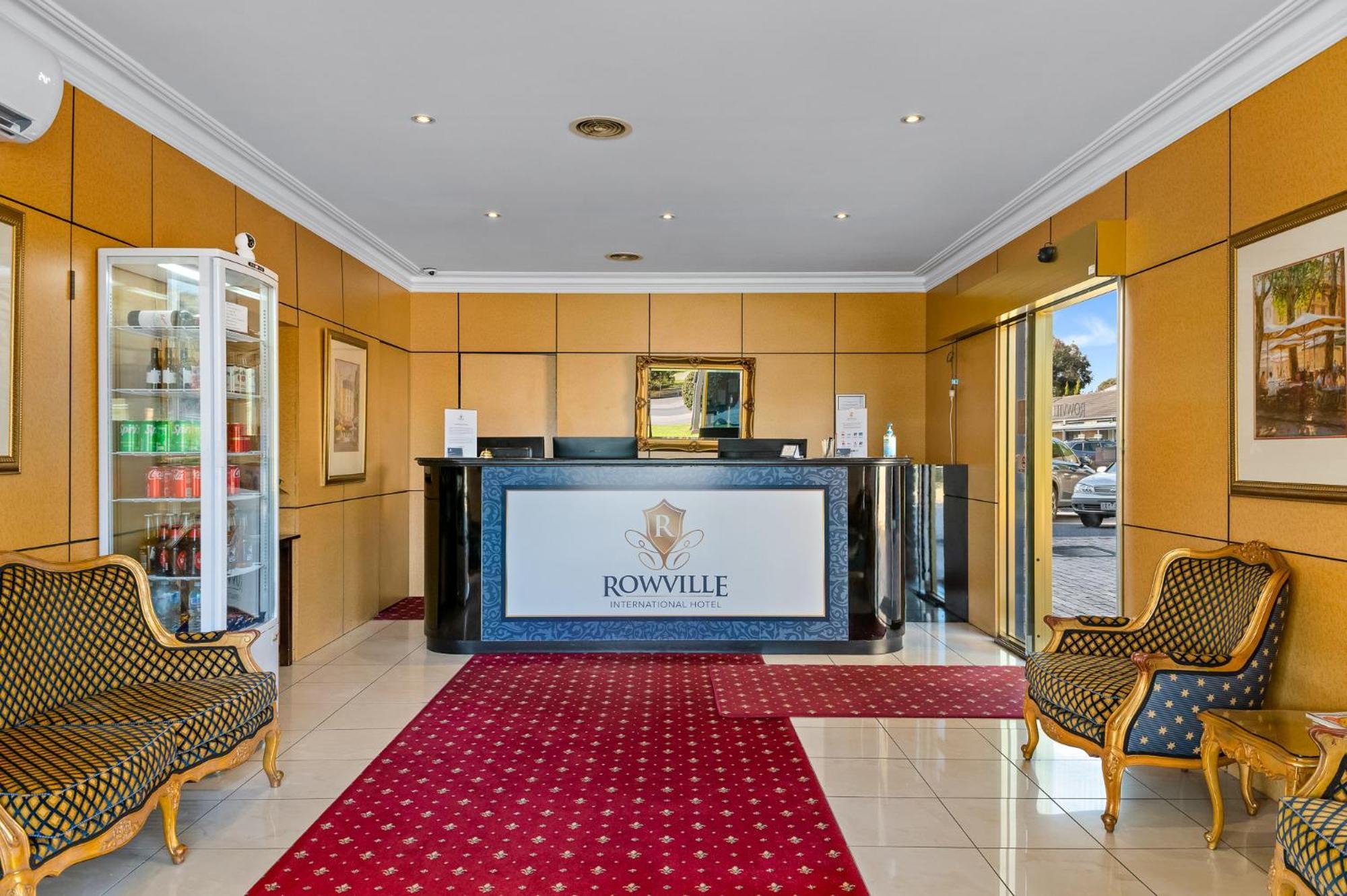 Rowville International Hotel Exteriör bild