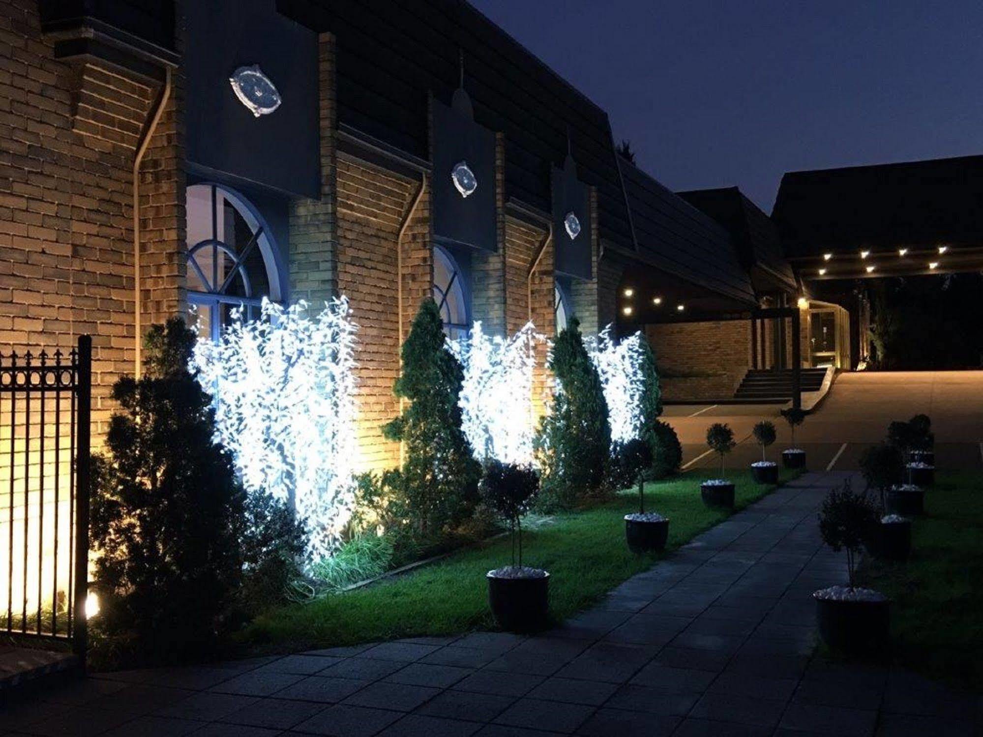 Rowville International Hotel Exteriör bild